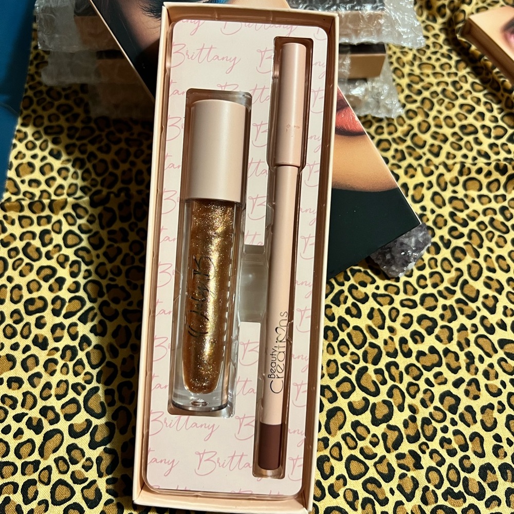 Murrillo lip gloss